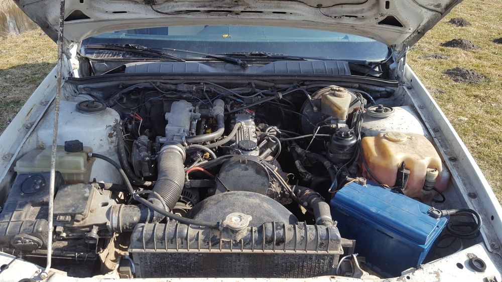 Opel  Omega  2.0