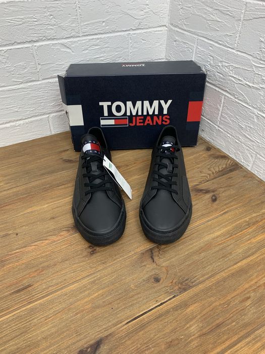Кеды кроссовки Tommy Hilfiger 46р новые в коробке черные