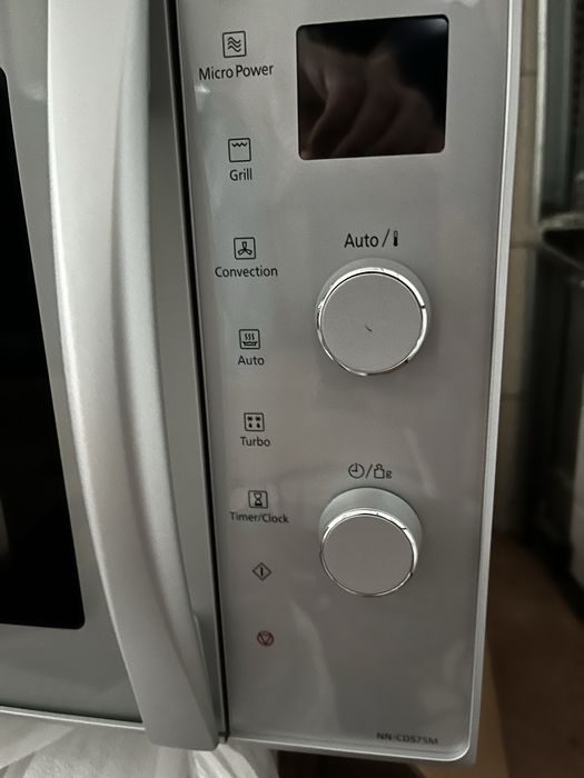 Nowa kuchenka mikrofalowa Panasonic