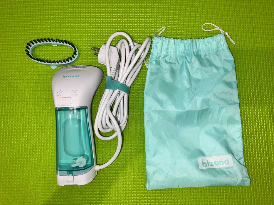 Ручной отпариватель Bizond 900 Вт — компактный, с насадкой и чехлом