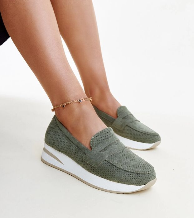 Zielone perforowane półbuty Muna