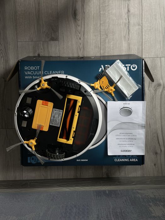 Продам робот пилосос