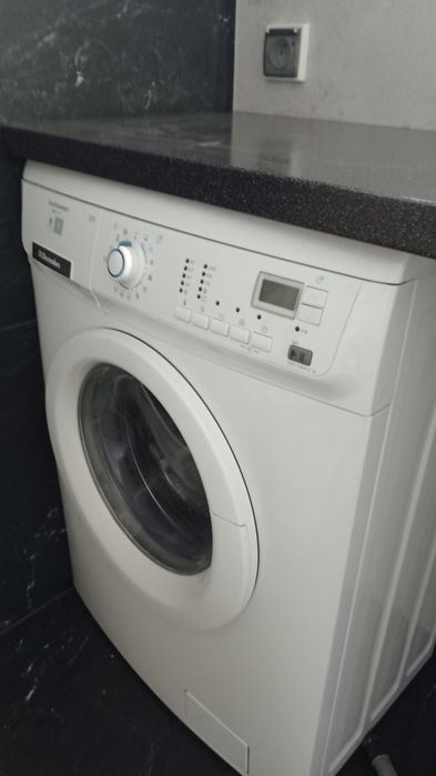 Pralka 6 kg Electrolux 45 cm EWS 106410W