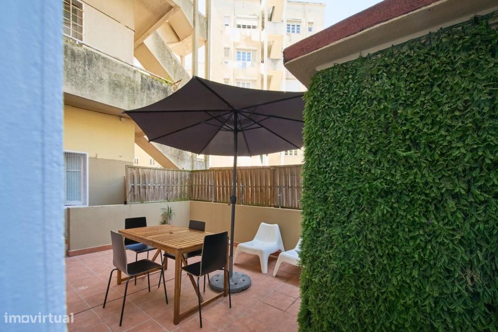 Quarto - localizado em Alameda Lisbon