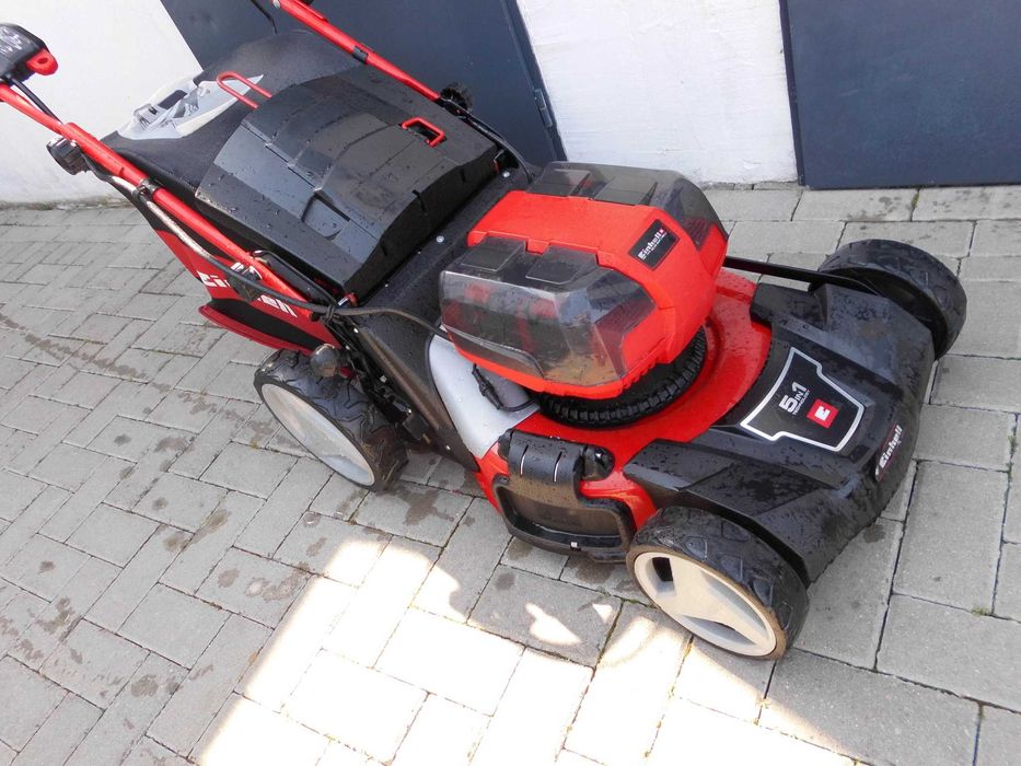 Kosiarka akumulatorowa Einhell 47cm - napęd