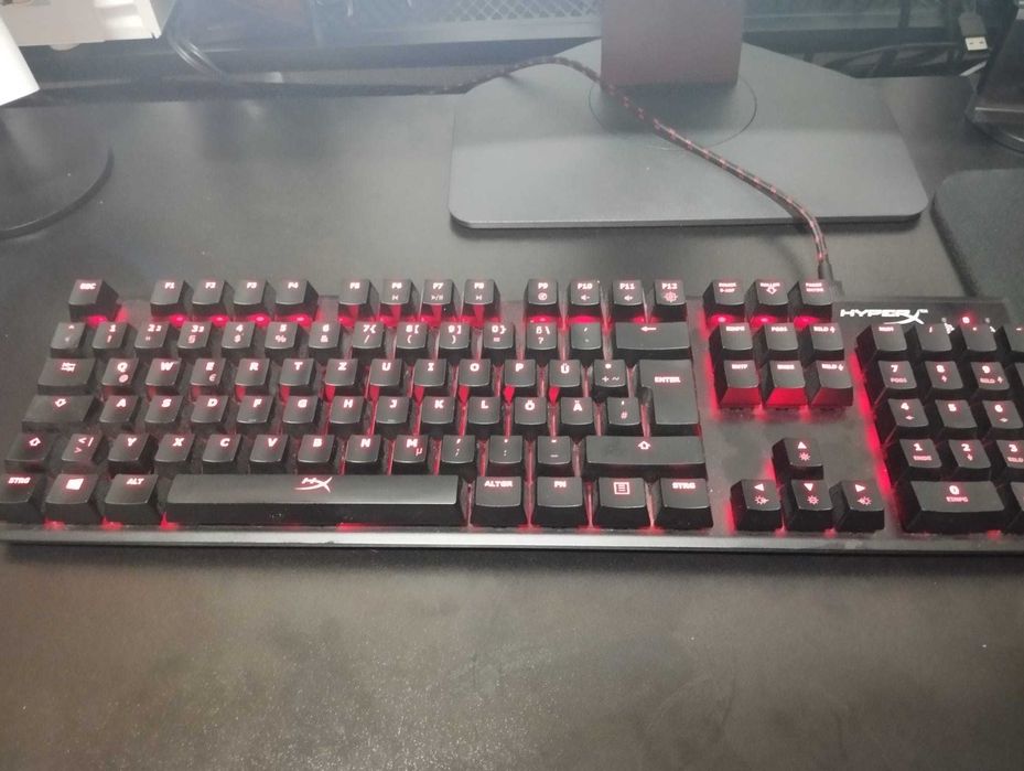 Teclado mecânico HyperX Alloy Origins