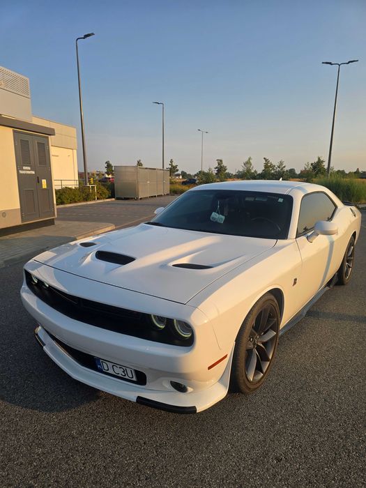 Dodge challenger 6,4 Scat Pack