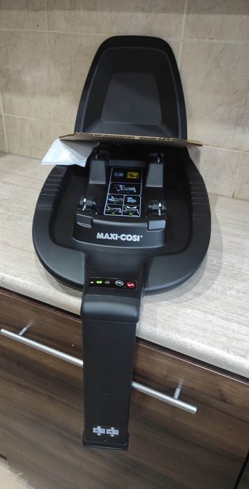 Baza FamilyFix 3 do Fotelika Maxi Cosi i Gondoli, ISOFIX