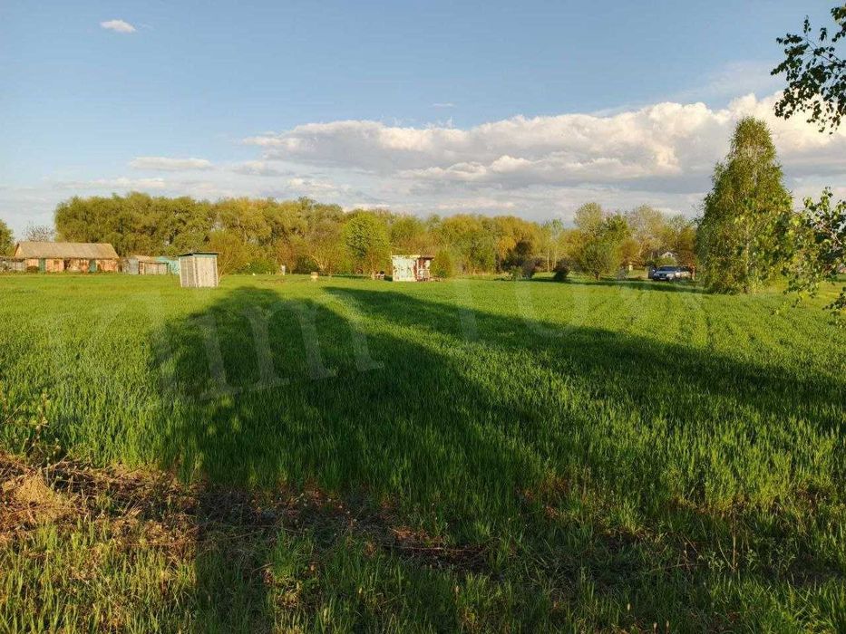 Продається ділянка у с. Дем’янці