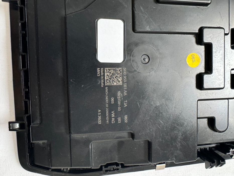 Лампа обшивки стелі  5H0959561BM , GOLF 8 VIII