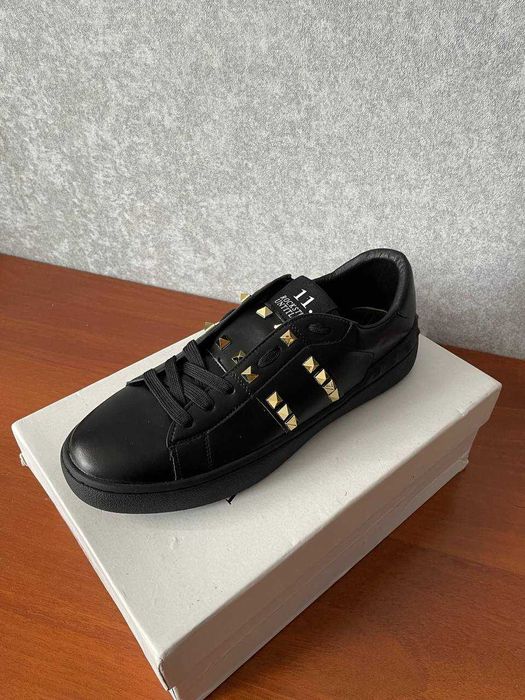 Жіночі кросівки Valentino Garavani