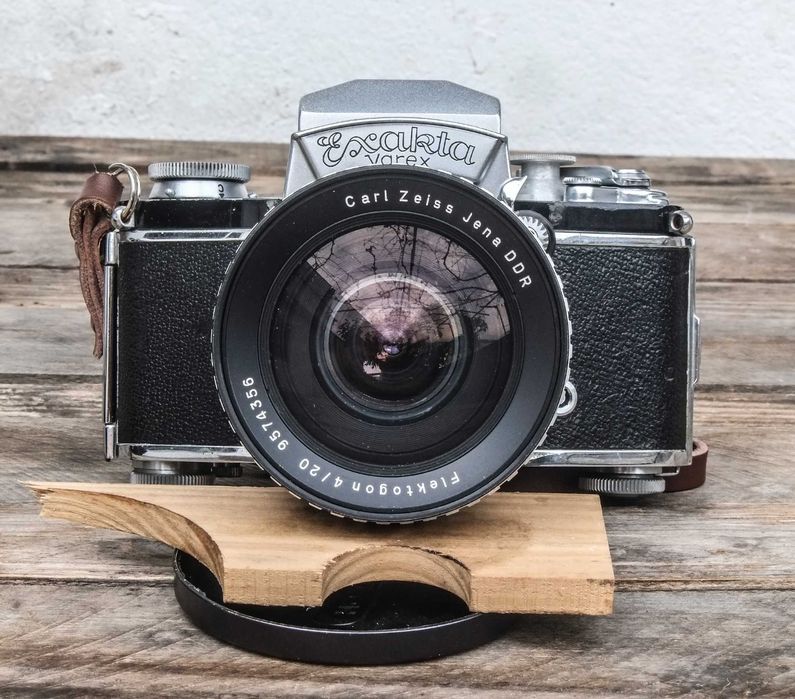 Exakta Varex Vx with Carl Zeiss Flektogon 20mm f:463824742279171120