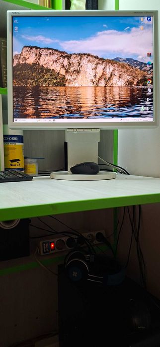 Монитор для ПК NEC lcd