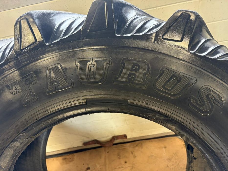 13.6R24 Taurus Point 8 13.6-24