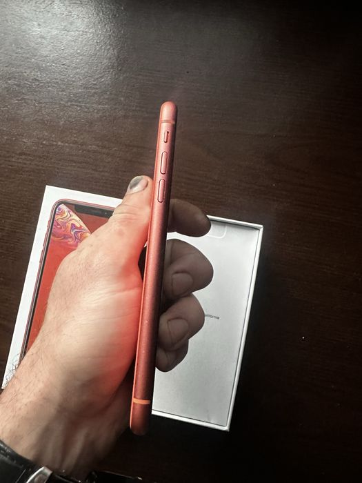 Iphone xr айфон хр 64г