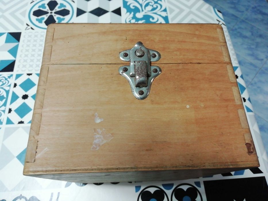 Caixa arquivo em madeira