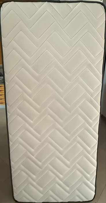 Colchão 195 x 90 bom estado