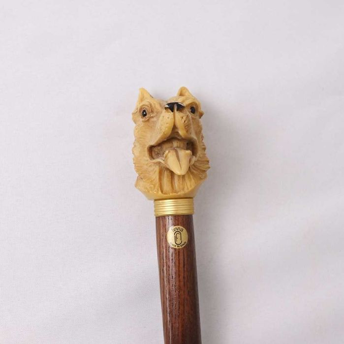 Bengala com cabeça de cão pastor esculpida