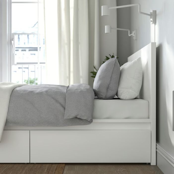 Sprzedam używaną ramę łóżka Malm Ikea 160x200cm.