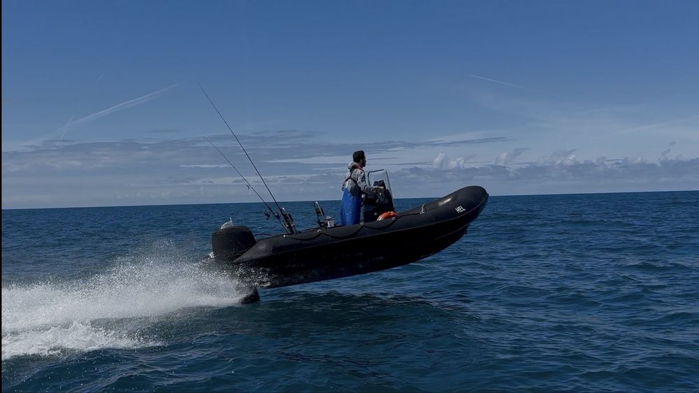 Semi Rigido Tornado 5.4m suzuki 90cv