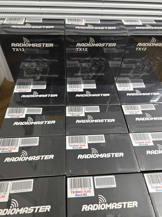 Radiomaster TX12 ELRS LRS MKII FCC M2 лівий газ 60 шт, акуми 18650