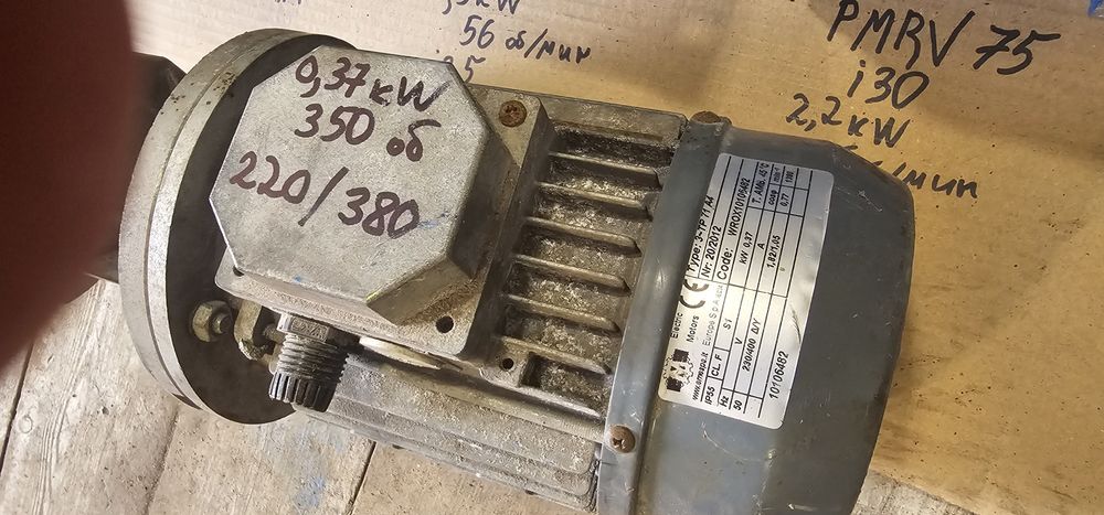0,37квт 350 об 220/380в мотор-редуктор редуктор мото