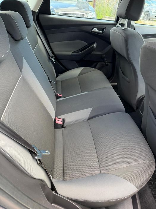 Ford Focus Mk3  1.6 Benzyna/2011 rok/Raty/Klima/isofix/Zadbany/Zamiana