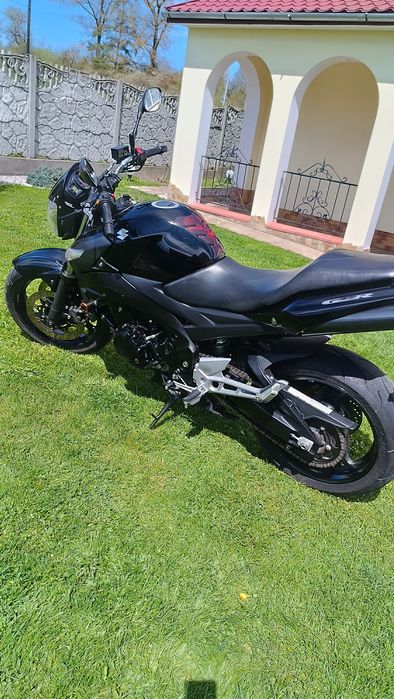 Продам Сузукі GSR 600