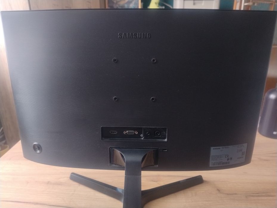 Monitor SAMSUNG LC24F396