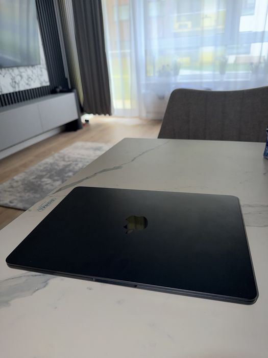 Macbook Air M2 258gb laptop komputer