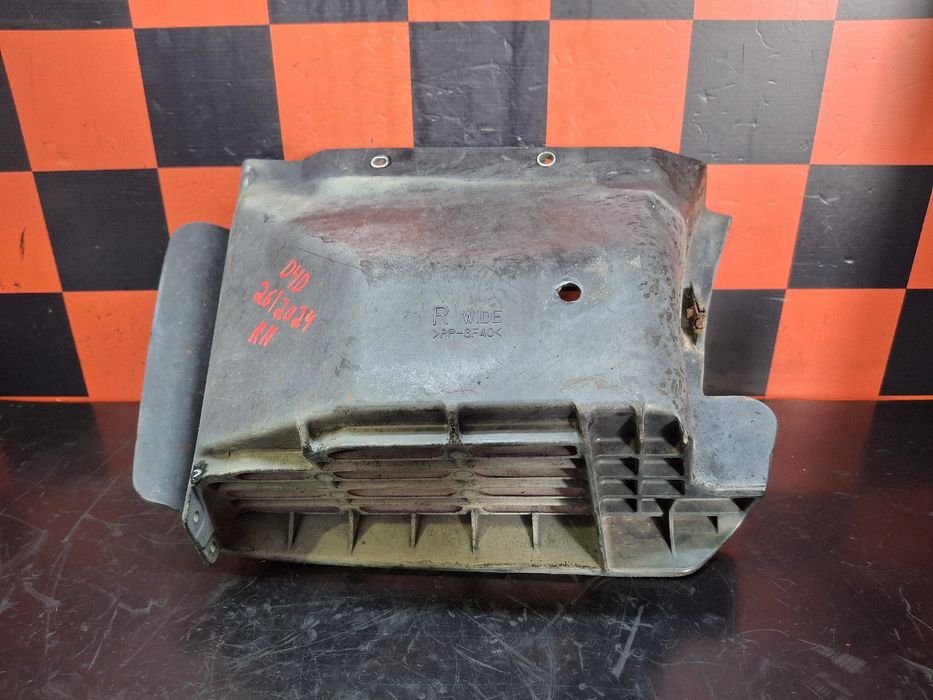 Estribo / degrau TOYOTA Dyna Chassis (KD_, LY_, _Y2_, _U3_, _U4)