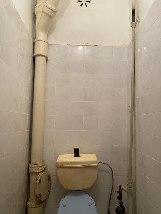 Продається 2-к квартира в центрі Запоріжжя: безпека, тиша та простір!