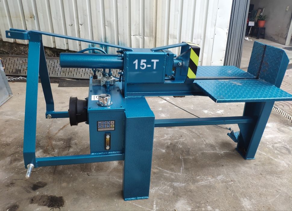 Rachador de lenha trator 15T