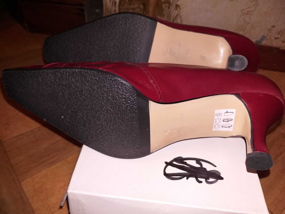 Продам туфлі жіночі