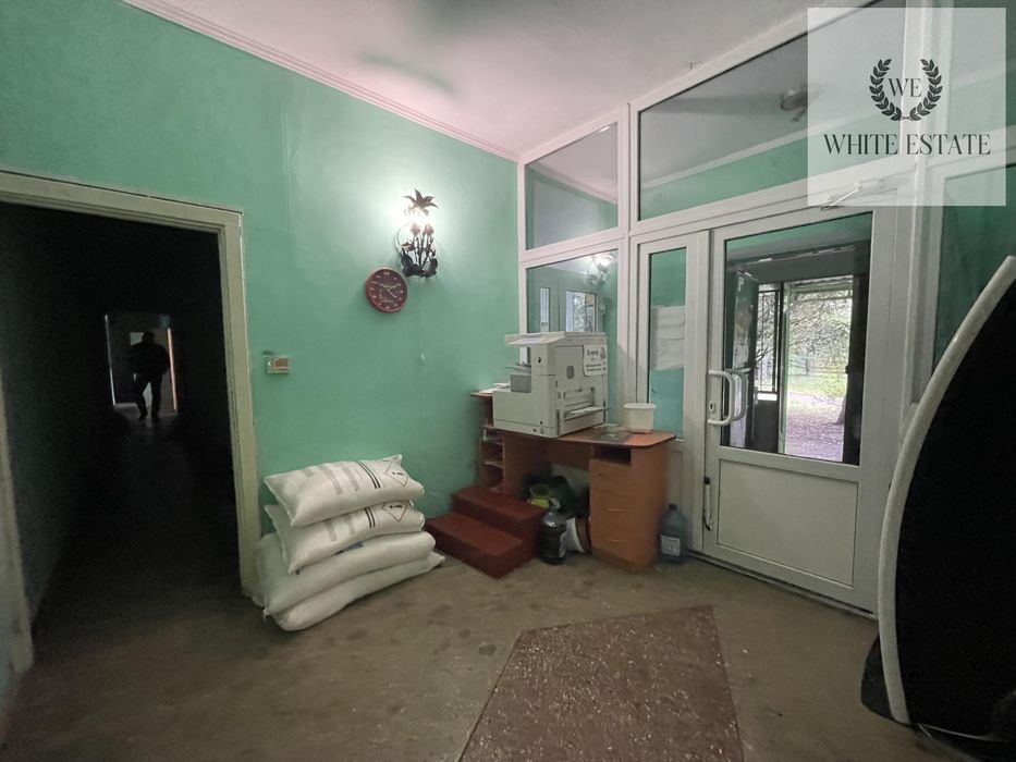 Приміщення в районі Бам