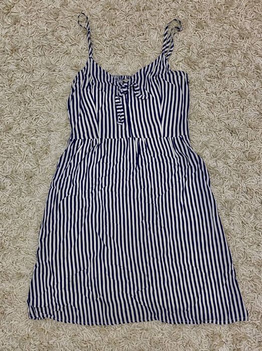 Класне літнє плаття від H&M