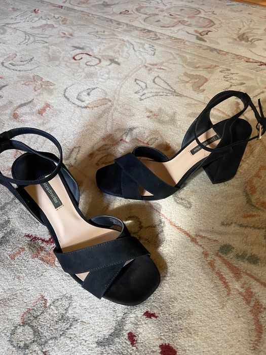 eleganckie sandałki damskie Stradivarius  dł. 24cm