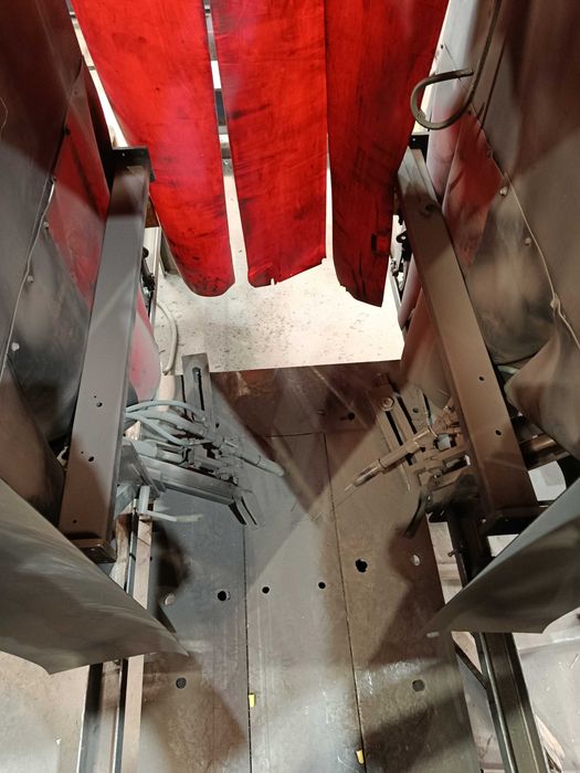 Modułowy automat do dwustronnego spawania metodą MAG MSA-4 Multizas 500