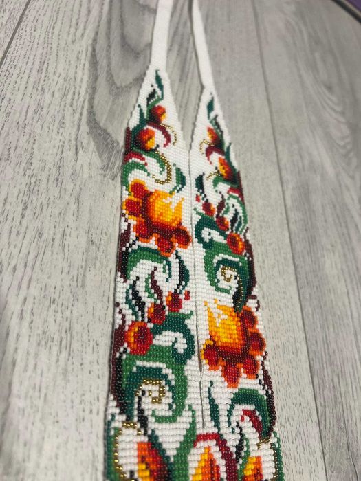 Гердан з мотивами петриківського розпису