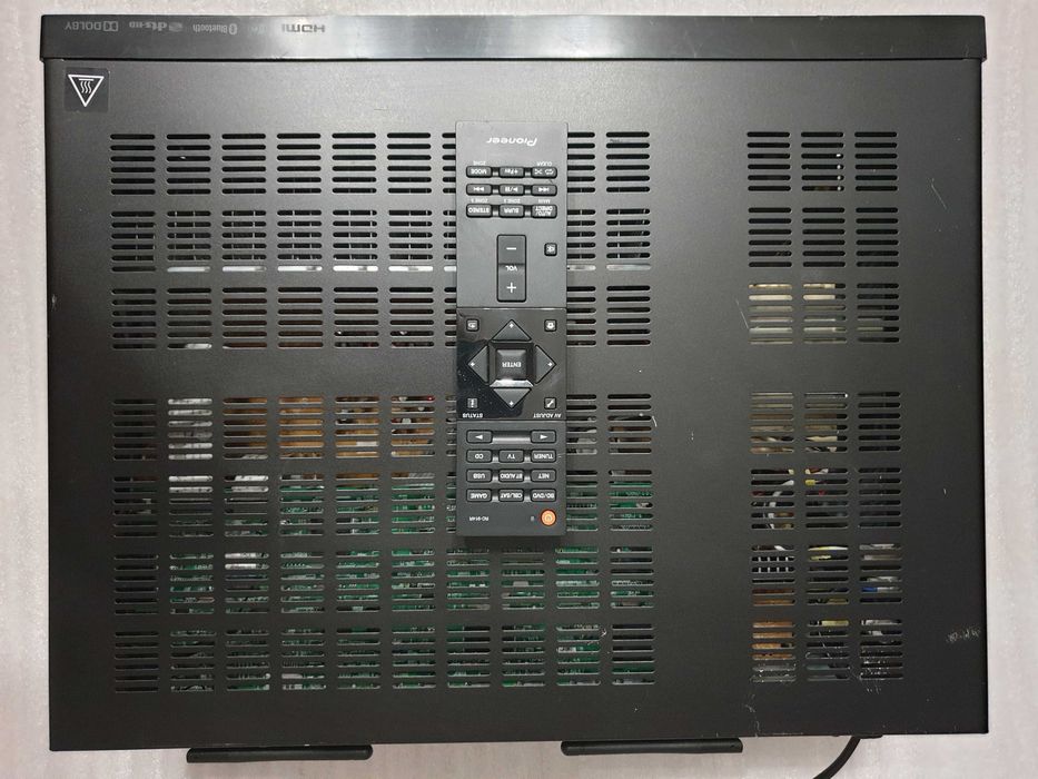 Pioneer VSX-831 TrueHD, 4k HDR, 3D,  WiFi, BT, ARC, USB, DSD, 130W