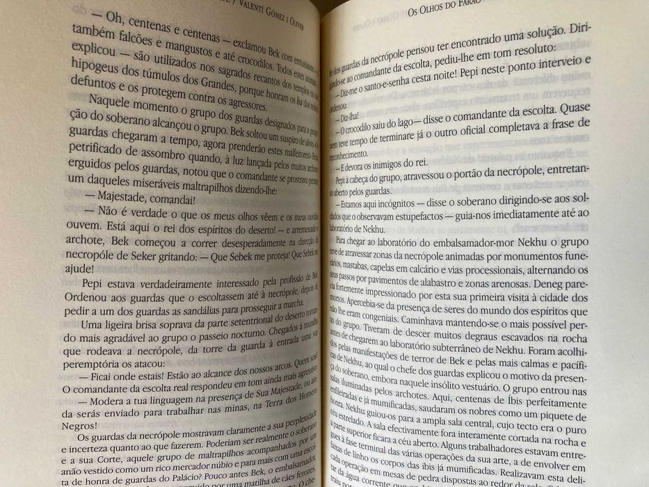 Os Olhos do Faraó, de Valentí Gómez i Oliver e Boris de Rachewiltz