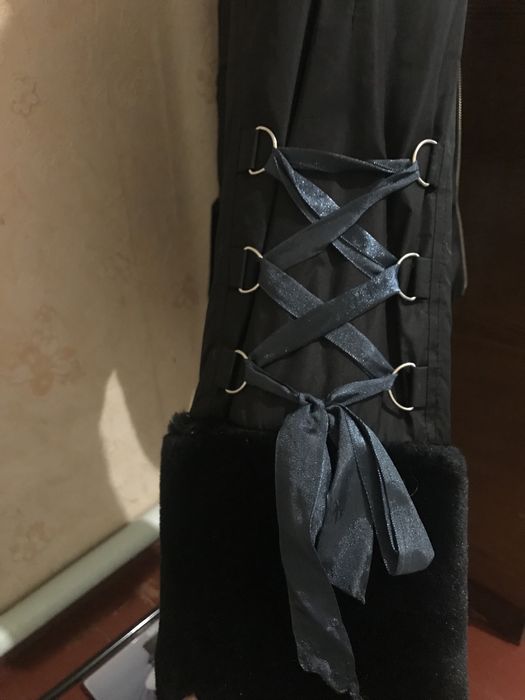 Коротка осіння куртка