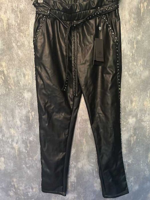 Spodnie skórzane Puccihino z paskiem r.M/L