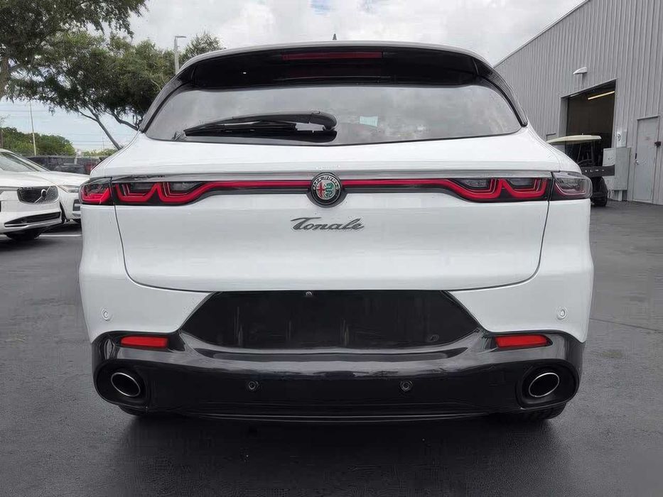 Alfa Romeo Tonale      2024