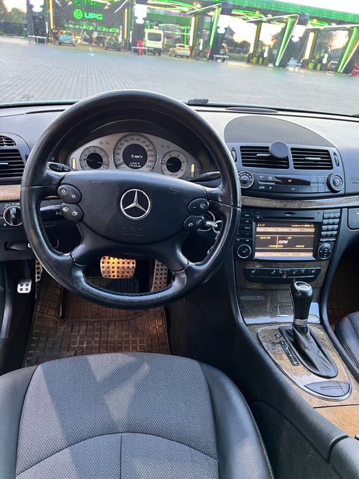 Мерседес 211 2009 3.0 CDI