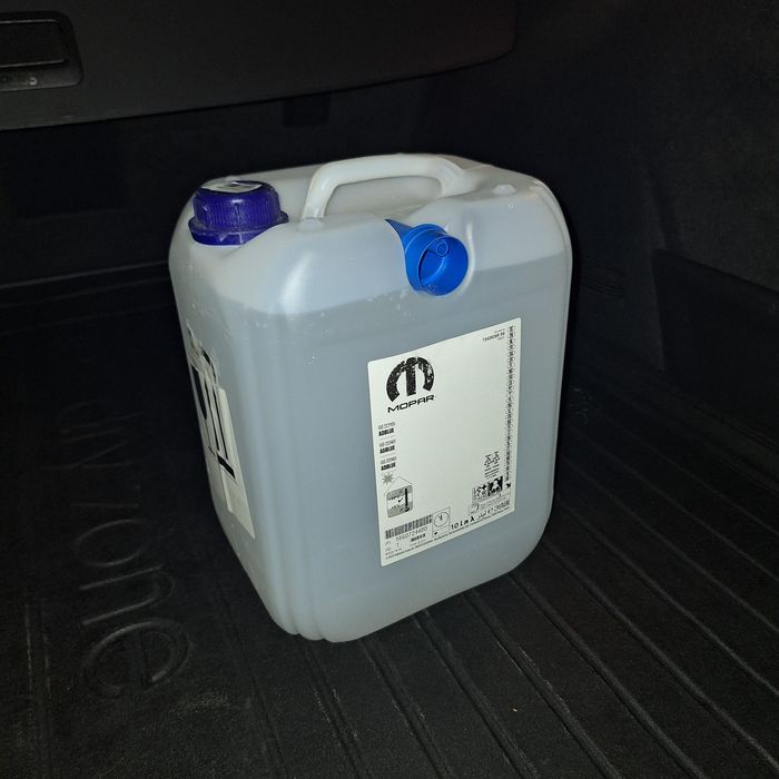 Жидкость Citroen Peugeot AdBlue (мочевина) 10 л  |  Новая