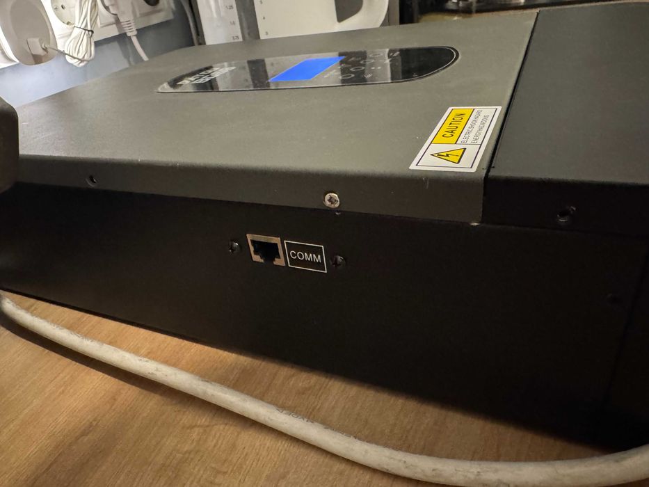 Гибридный инвертор DATOU BOSS SP-7000, 7 квт. 48 Volt