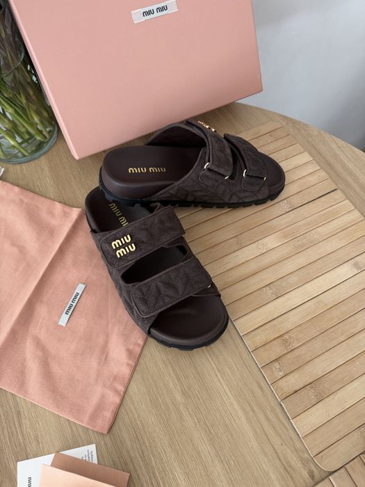 Klapki Miu Miu Nappa Maiilasse Suede Sandały Calzature Donna