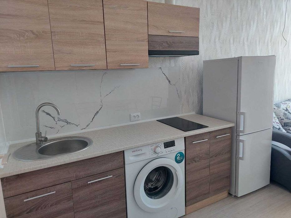 Сдам кухню студию и спальню на Канатной с ремонтом!