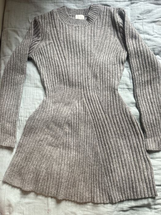 продам теплу сукню H&M